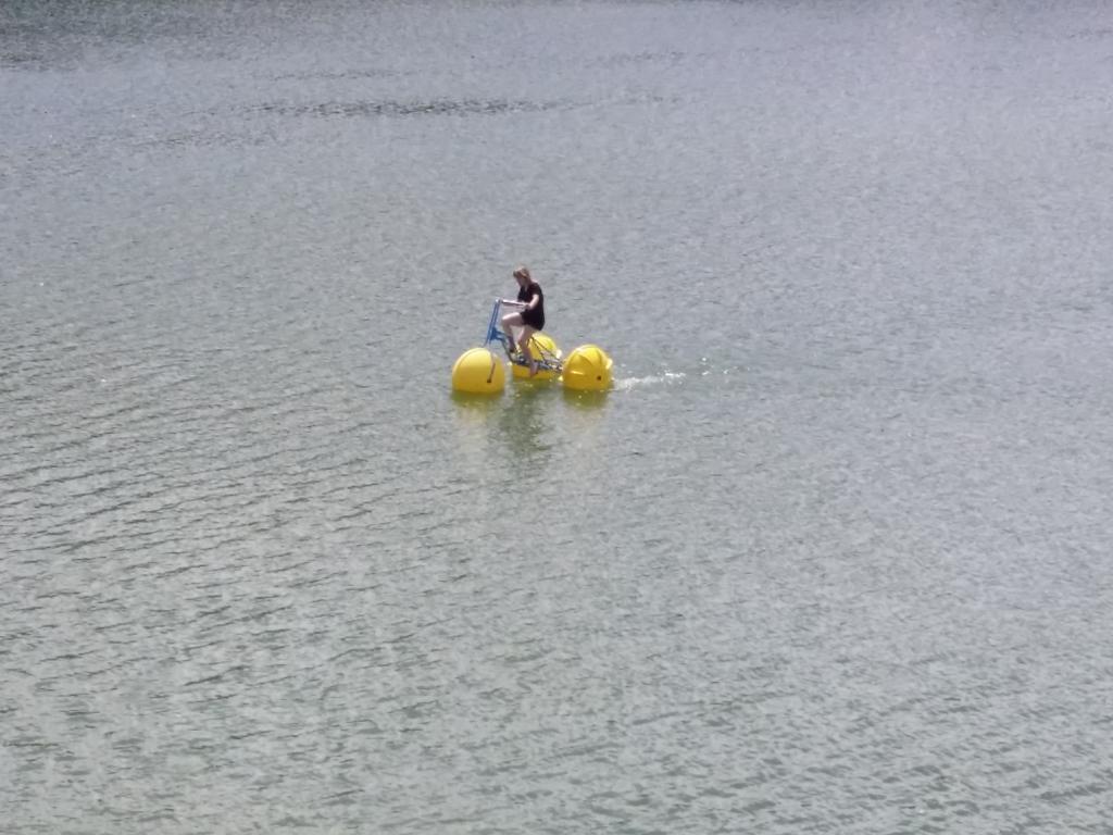Bed and Breakfast Gostisce Jezero Медводе Екстер'єр фото