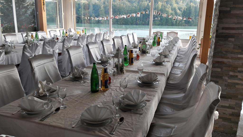 Bed and Breakfast Gostisce Jezero Медводе Екстер'єр фото